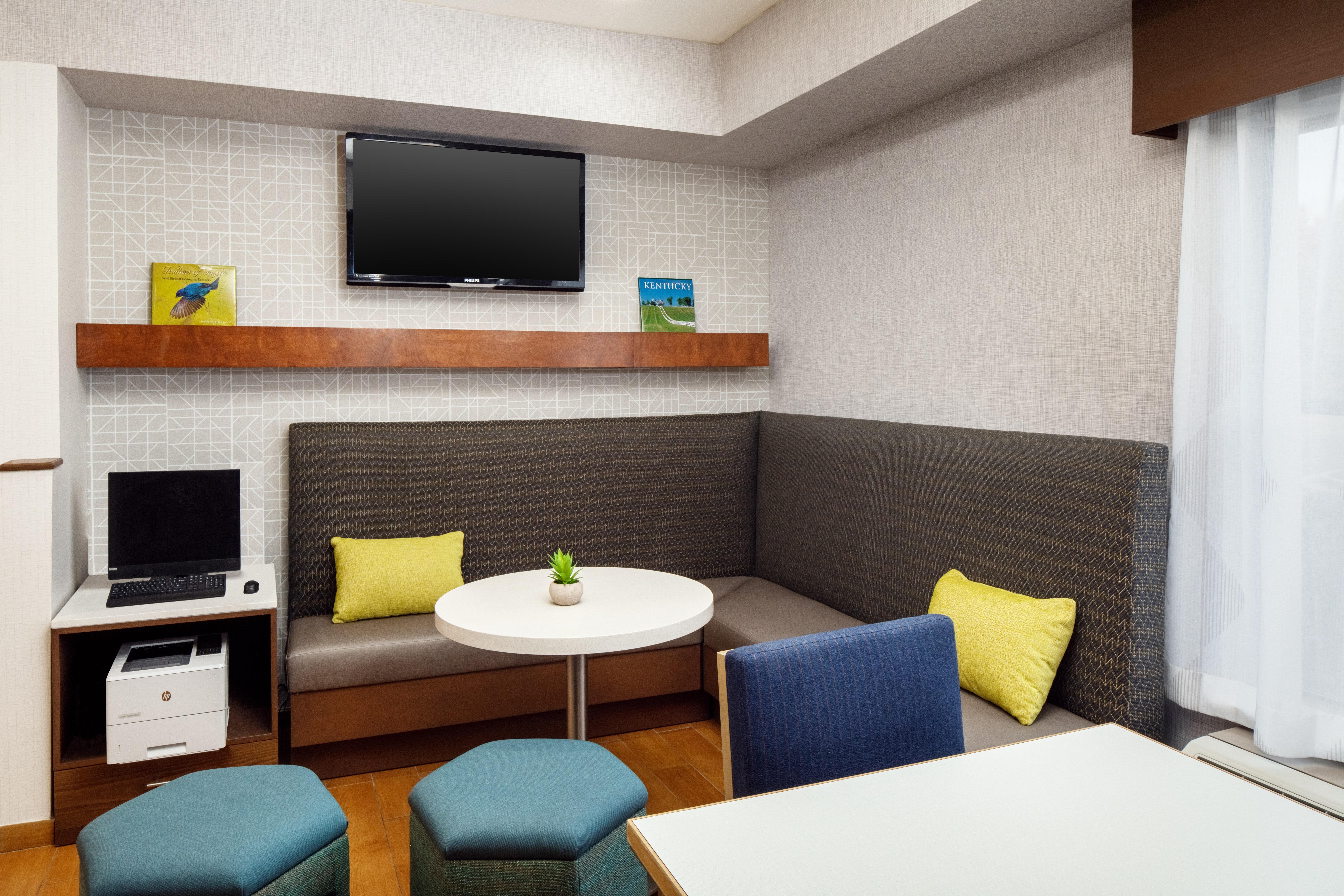 Hampton Inn Lexington South Buitenkant foto