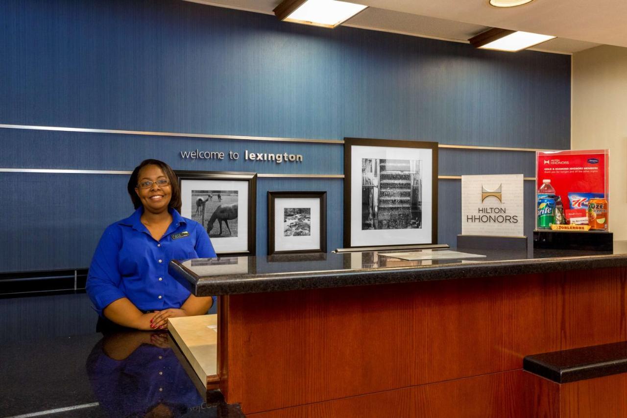 Hampton Inn Lexington South Buitenkant foto